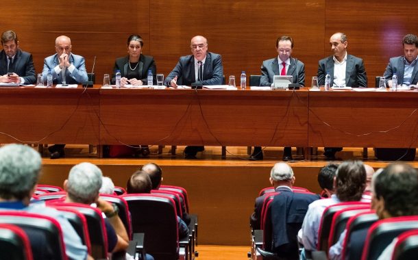 apresentação das decisões referentes ao contrat...
