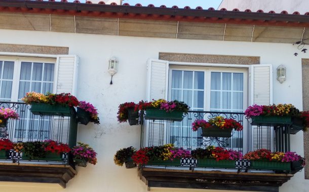 varandas de antónio novo, em barcelinhos, vence...