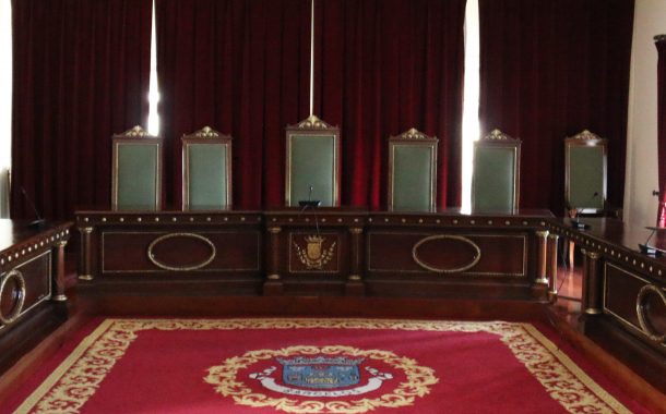 executivo municipal com quatro vereadores a tem...