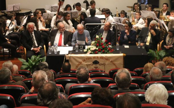 bispo d. antónio barroso homenageado na bibliot...