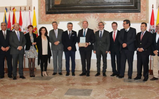 barcelos é um dos fundadores da associação port...