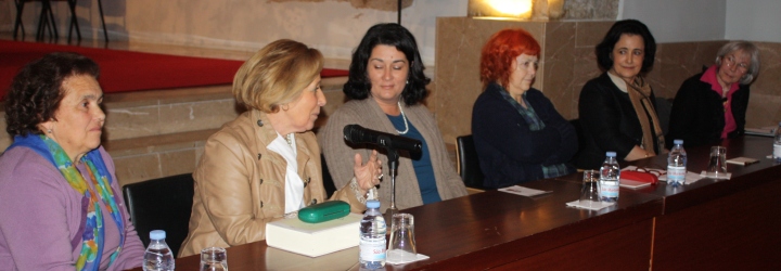 Tertúlia “Percursos no Feminino”