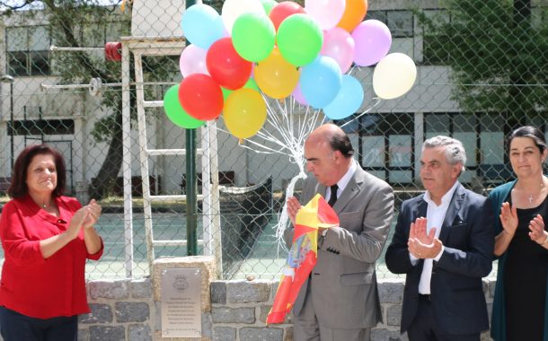 presidente da câmara inaugura espaço infantil n...