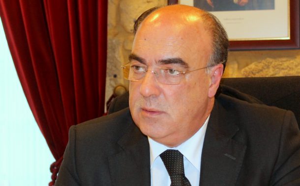 executivo delibera apoios a nível social, educa...
