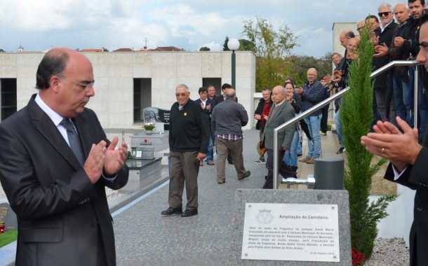 galegos sta. maria inaugurou ampliação do cemit...
