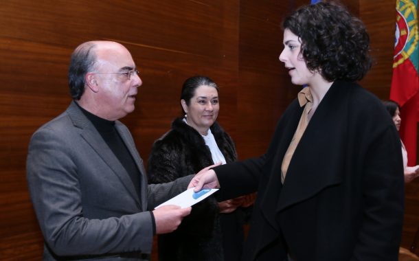 presidente da câmara atribui 82 mil euros em bo...