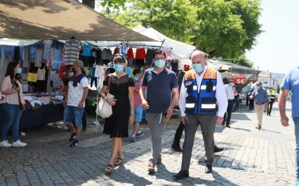 feira de barcelos reabriu em pleno
