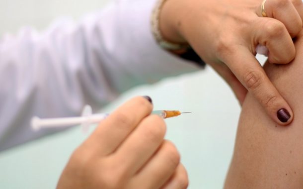 vacina contra a gripe gratuita nas farmácias ad...