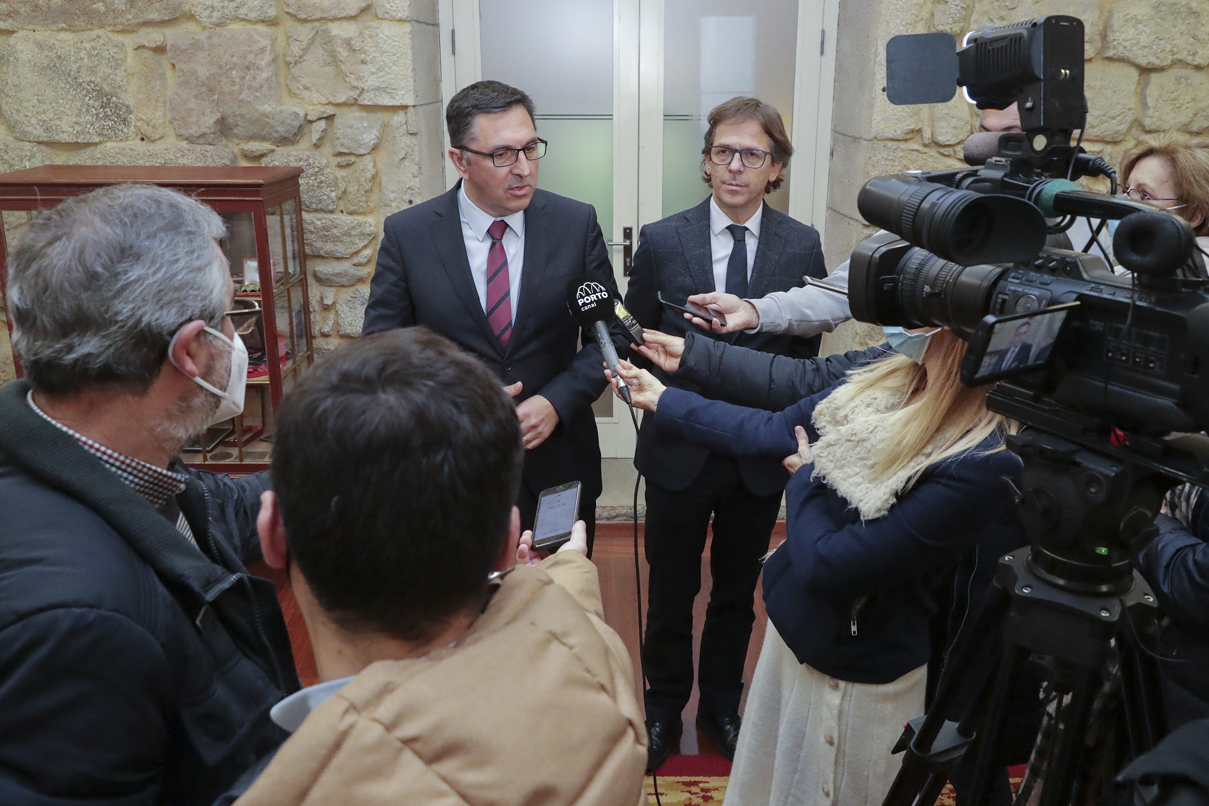 Presidentes de Câmara de Barcelos e Esposende exigem novo hospital