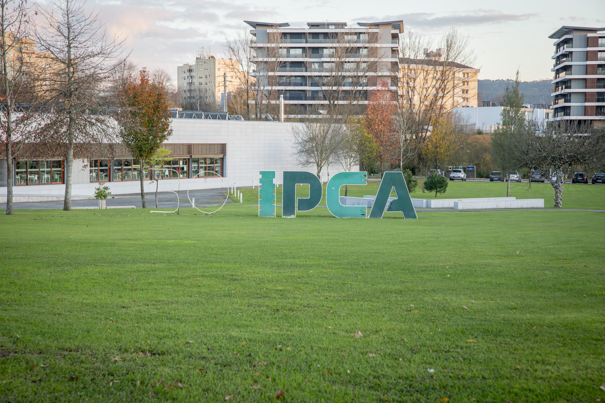 Câmara de Barcelos aprova acordo de parceria com o IPCA para implementação de infraestrutura tecnológica