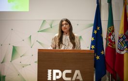 vereadora dalva rodrigues presente na  tomada d...