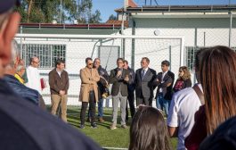 campo de jogos da várzea já tem relvado sintético