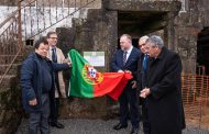 Presidente da Câmara no lançamento da primeira pedra da 2.ª fase das Casas da Aldeia