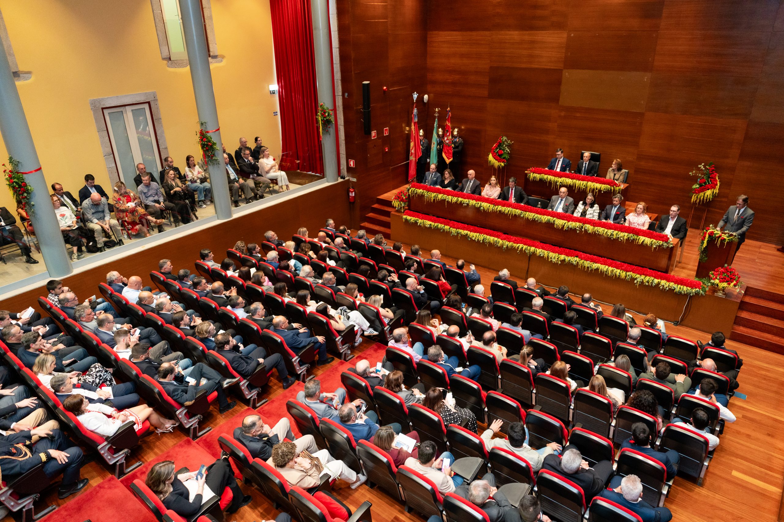 Município de Barcelos celebrou 25 de Abril em sessão solene